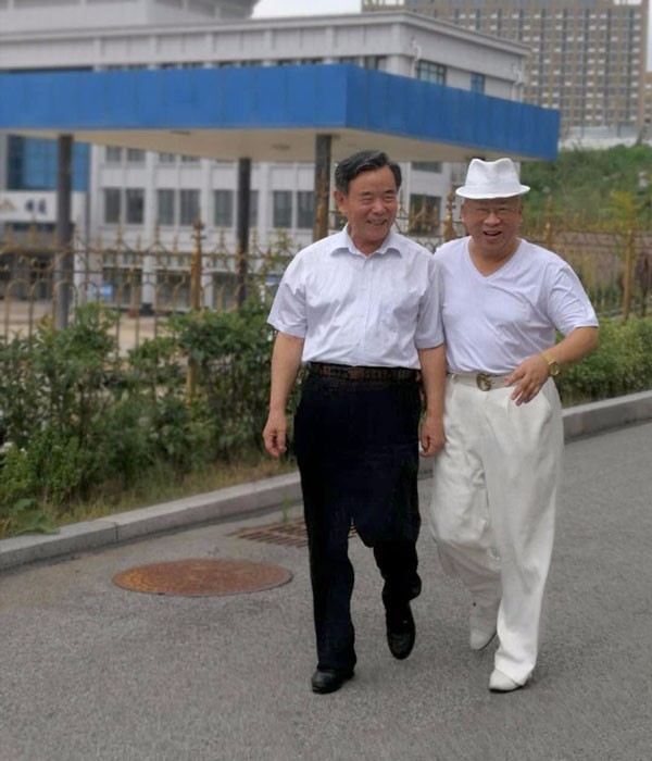 ●会长接待青岛市政协主席胡延森同志。2.jpg